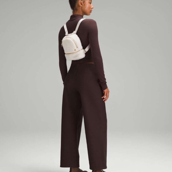 Lululemon City Adventurer Backpack Micro 3L *Fleece White Opal / Gold (NWT) - Picture 3 of 9